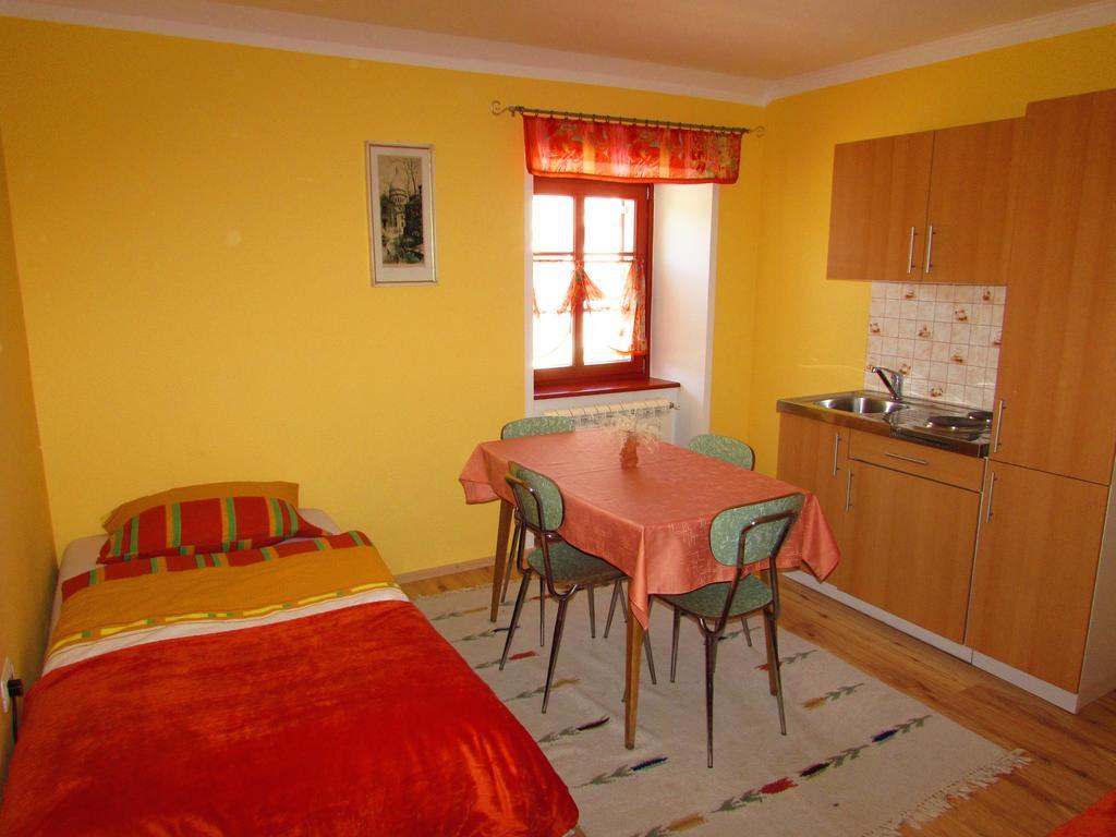 Vremski Britof Tourist Farm Dujceva Domacijaヴィラ 部屋 写真